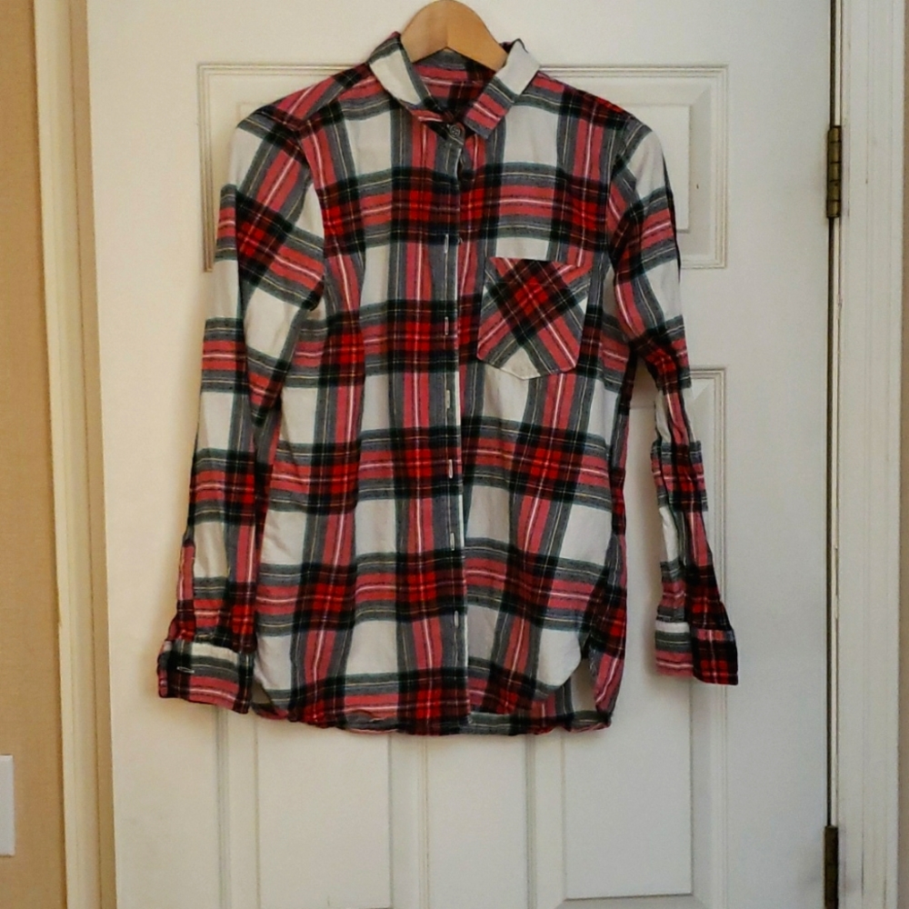 Women's, plaid flannel, button down shirt
